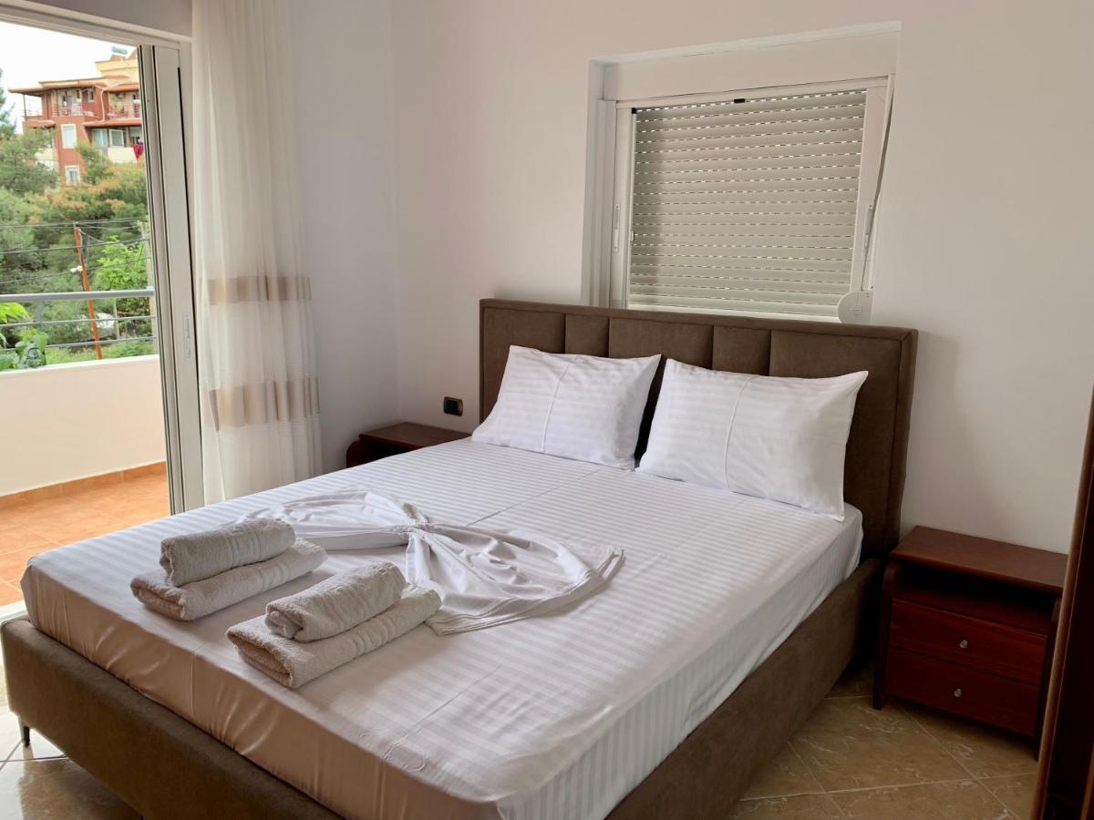 Bardhi Apts Sarandë Buitenkant foto