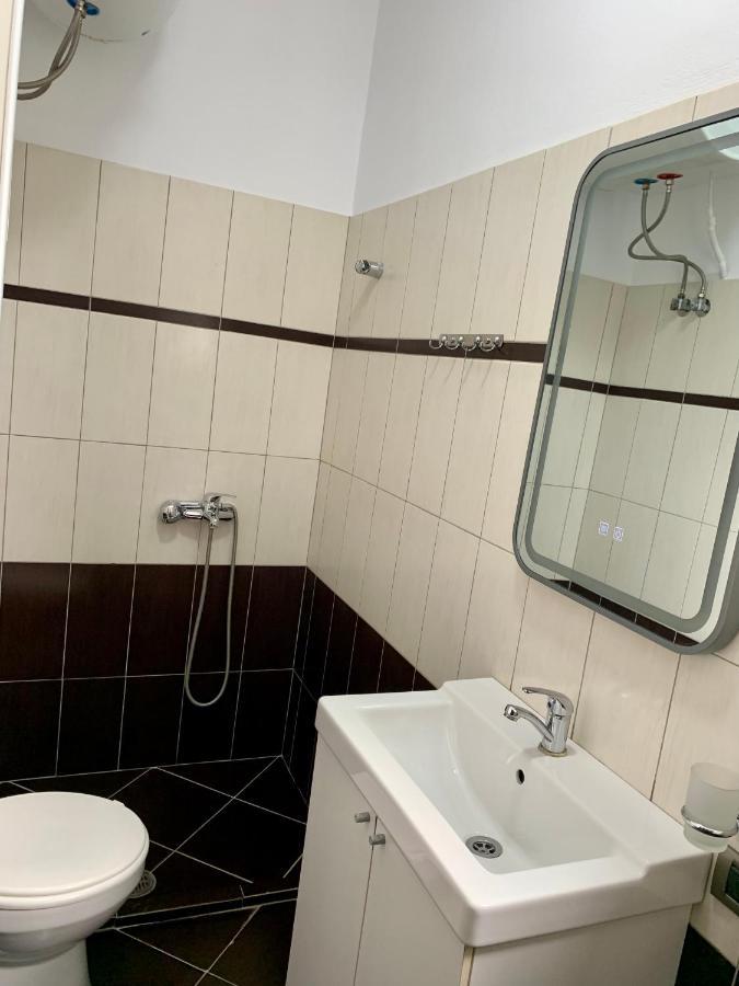 Bardhi Apts Sarandë Buitenkant foto
