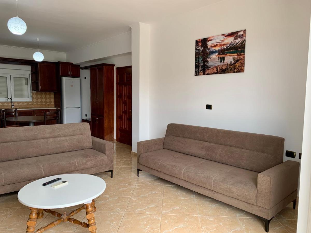 Bardhi Apts Sarandë Buitenkant foto